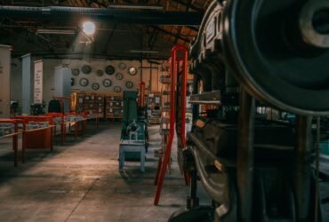 Привітання з Днем машинобудівника: сталеві слова майстрам техніки