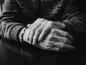 Привітання з ювілеєм 95 років: слова глибокої шани довгожителю
