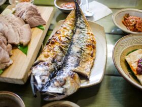 Скільки варити скумбрію: для юшки, салату, дитини
