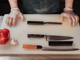 Як доглядати за кухонними ножами: заточка, зберігання, дошки