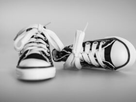 Як позбутися неприємного запаху взуття: 7 робочих способів